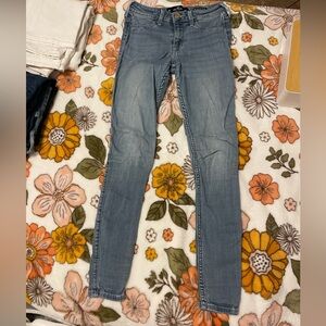 Hollister skinny jeans
